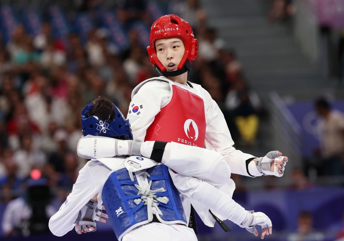 阿根廷记者：18岁小将埃切韦里将于明年1月1日加盟曼城