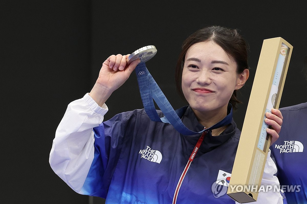 图片报：巴萨已付清登贝莱转会的所有奖金，总额1.48亿欧