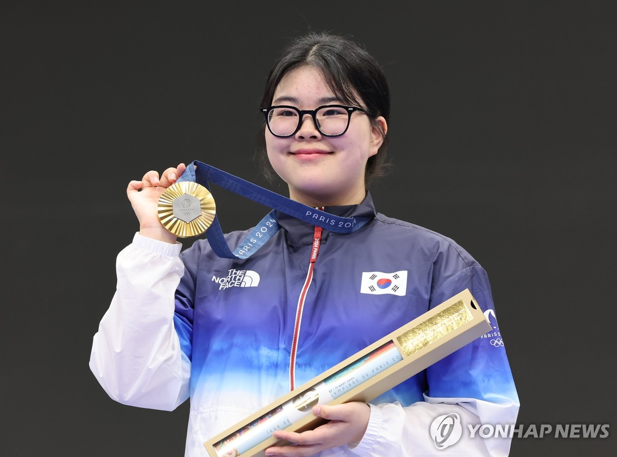 桑巴旅欧报128：拉菲爆杀生涯首戴帽，路恩双助速刷显神威