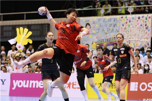 雄鹿NBA杯夺冠后没开香槟，结果今天仍被骑士暴打