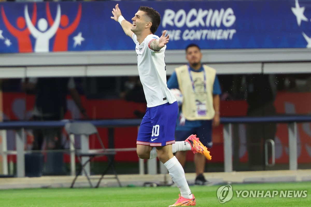 死亡五小！Shams：新赛季2米01的赫伯特-琼斯将基本担任鹈鹕首发5号位