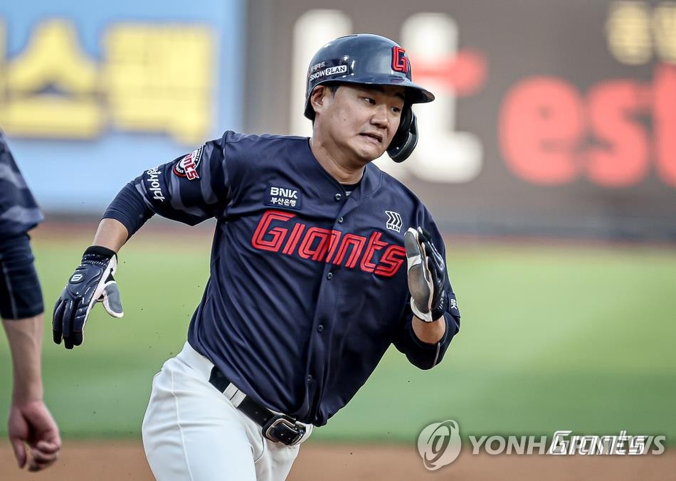 太阳报：曼城允许太太团参加圣诞派对 希望提振球队士气