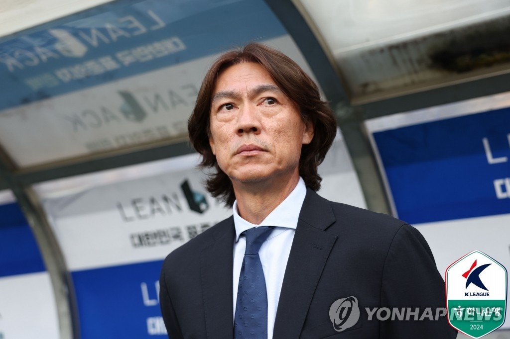 Shams：安东尼·戴维斯已经打好绷带，下半场比赛会尝试出战