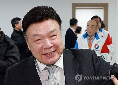 阿莫林：相信自己是曼联的合适人选；我永远热爱研究足球战术