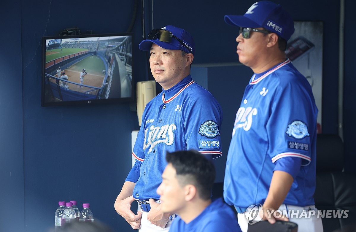 库里咋了？全场7投0中仅拿到了2分2篮板1助攻